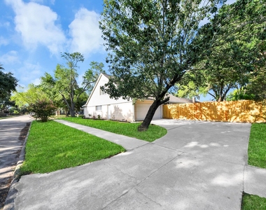 22502 Deville Drive - Photo Thumbnail 42