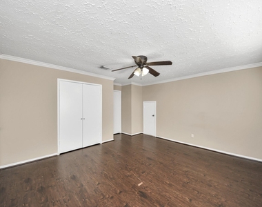 22502 Deville Drive - Photo Thumbnail 12