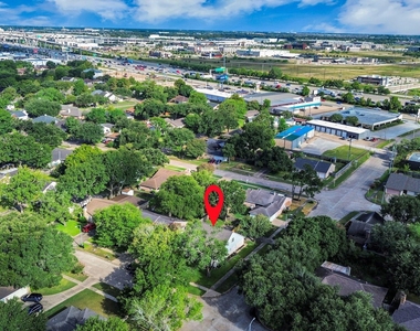 22502 Deville Drive - Photo Thumbnail 2