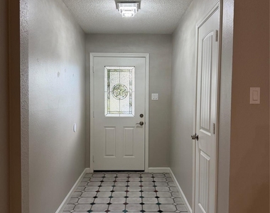 3908 Redstem Court - Photo Thumbnail 8