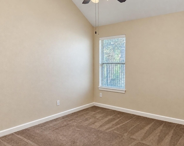 19510 Stanton Lake Drive - Photo Thumbnail 12