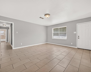 7214 Tours Street - Photo Thumbnail 18
