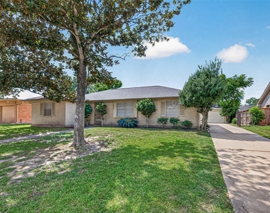 7214 Tours Street - Photo Thumbnail 1