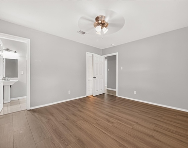 7214 Tours Street - Photo Thumbnail 27