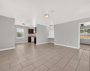 7214 Tours Street - Photo Thumbnail 19