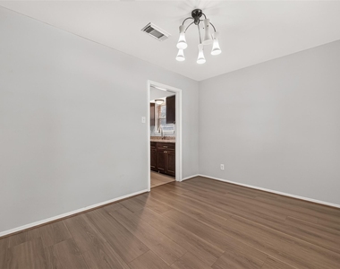 7214 Tours Street - Photo Thumbnail 7