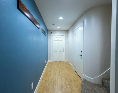 5941 South Loop E - Photo Thumbnail 7