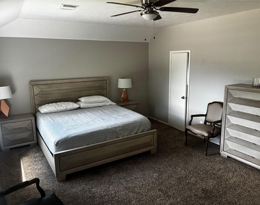 4707 E Parma Drive - Photo Thumbnail 16