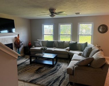 4707 E Parma Drive - Photo Thumbnail 8