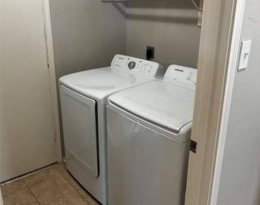 4707 E Parma Drive - Photo Thumbnail 12