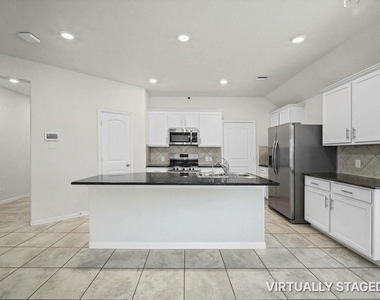 8915 English Manor Drive - Photo Thumbnail 7