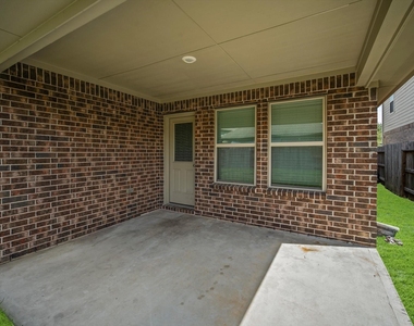 8915 English Manor Drive - Photo Thumbnail 28