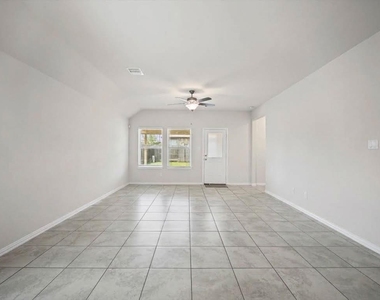 8915 English Manor Drive - Photo Thumbnail 26
