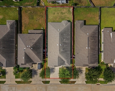 8915 English Manor Drive - Photo Thumbnail 33
