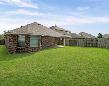 8915 English Manor Drive - Photo Thumbnail 30