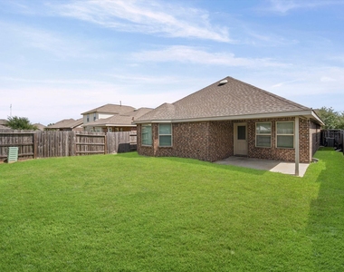 8915 English Manor Drive - Photo Thumbnail 31