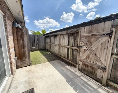 9031 Gaylord Street - Photo Thumbnail 16