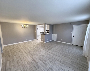 9031 Gaylord Street - Photo Thumbnail 3