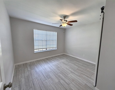 9031 Gaylord Street - Photo Thumbnail 7
