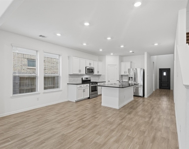7214 Cordgrass Prairie Lane - Photo Thumbnail 4