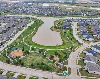 7214 Cordgrass Prairie Lane - Photo Thumbnail 23