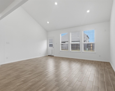 7214 Cordgrass Prairie Lane - Photo Thumbnail 5