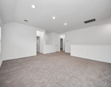 7214 Cordgrass Prairie Lane - Photo Thumbnail 14