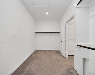 7214 Cordgrass Prairie Lane - Photo Thumbnail 12