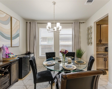 1565 Dawn Harbor Drive - Photo Thumbnail 8