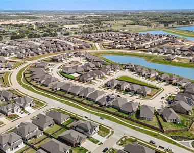 1565 Dawn Harbor Drive - Photo Thumbnail 1