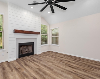 42 Camber Pine Place - Photo Thumbnail 8