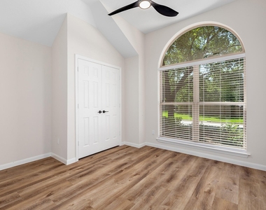 42 Camber Pine Place - Photo Thumbnail 26