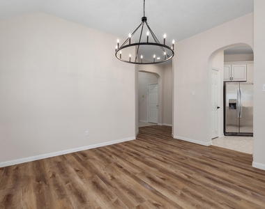 42 Camber Pine Place - Photo Thumbnail 11