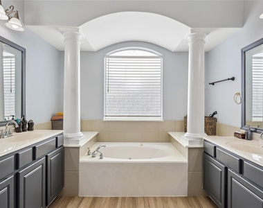 14002 Garden Brook Court - Photo Thumbnail 17