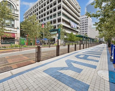 201 Main Street - Photo Thumbnail 24