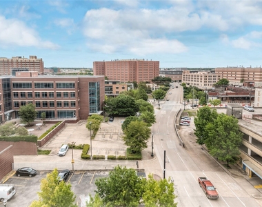 201 Main Street - Photo Thumbnail 18