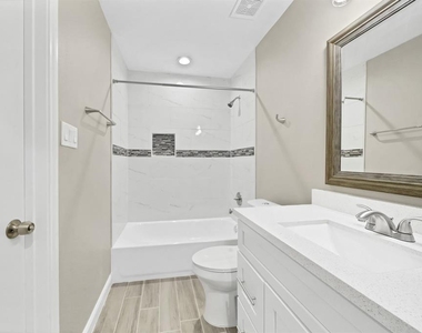 5807 Southmund Street - Photo Thumbnail 10