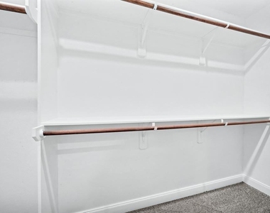 5807 Southmund Street - Photo Thumbnail 9