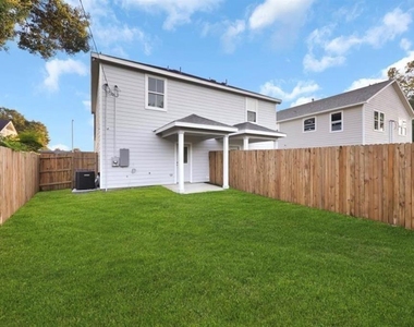 5807 Southmund Street - Photo Thumbnail 12