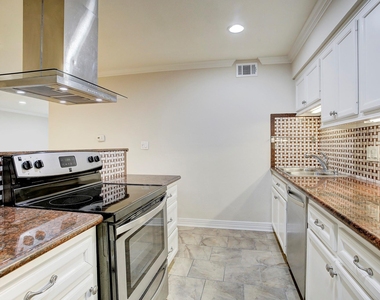 3131 Cummins Street - Photo Thumbnail 6