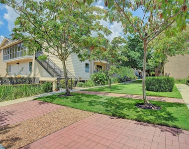 3131 Cummins Street - Photo Thumbnail 12