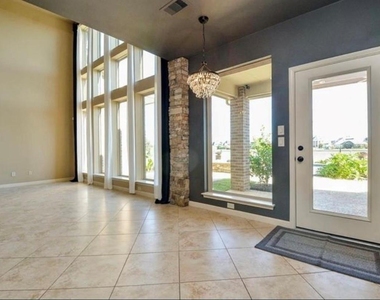 2703 Bonnie Bray Dr Drive - Photo Thumbnail 7