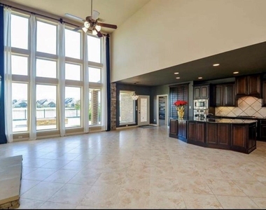 2703 Bonnie Bray Dr Drive - Photo Thumbnail 11