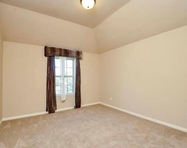 2703 Bonnie Bray Dr Drive - Photo Thumbnail 25