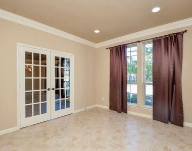 2703 Bonnie Bray Dr Drive - Photo Thumbnail 33