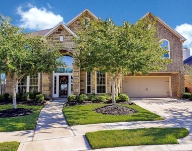 2703 Bonnie Bray Dr Drive - Photo Thumbnail 4