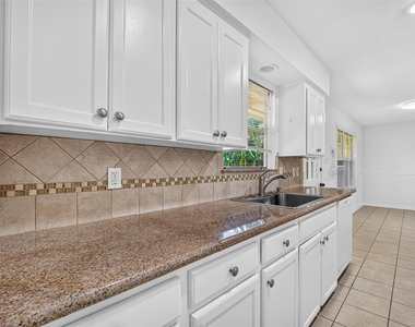 6734 Sharpcrest Street - Photo Thumbnail 19