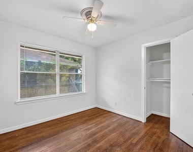 6734 Sharpcrest Street - Photo Thumbnail 28