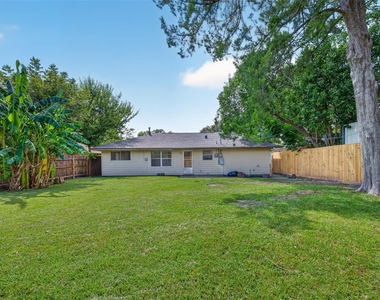 6734 Sharpcrest Street - Photo Thumbnail 35