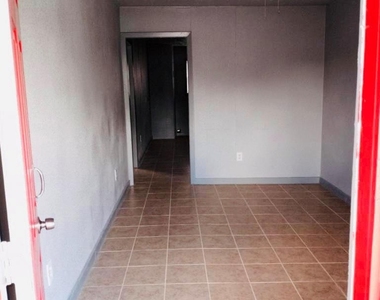 3122 Crane Street - Photo Thumbnail 1
